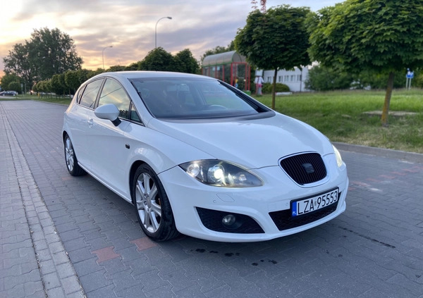 Seat Leon cena 27900 przebieg: 290000, rok produkcji 2010 z Zamość małe 352